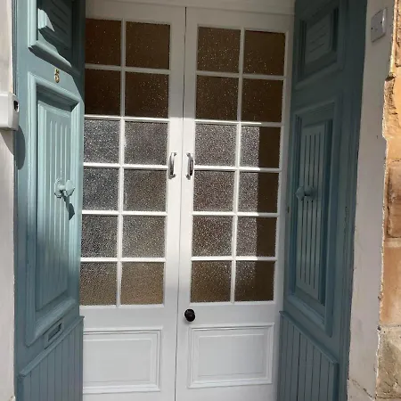 Parisio One Bedroom Maisonette In Apartment Sliema