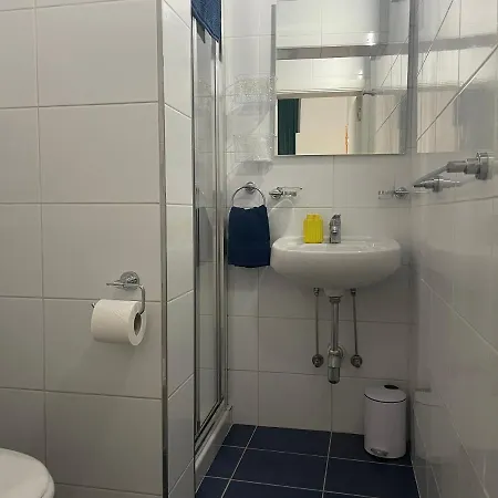 Parisio One Bedroom Maisonette In Lägenhet