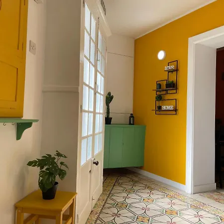 Parisio One Bedroom Maisonette In