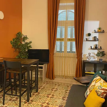 Parisio One Bedroom Maisonette In Sliema